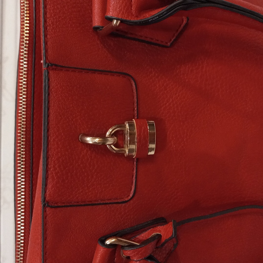 Handbag/Crossbody - Picture 15 of 15